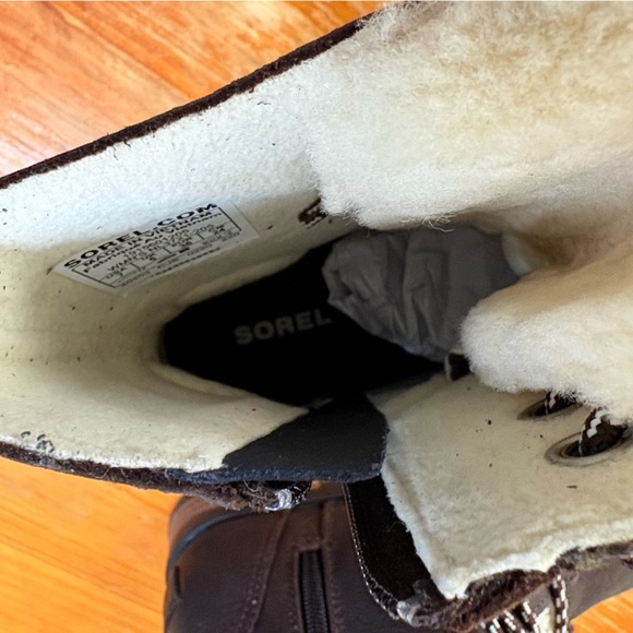 NWT Sorel Emelie Short Lace Cozy Leather Boots - Picture 13 of 16